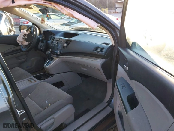 2013 Honda CR-V LX with VIN 5J6RM4H3XDL073036, listed as a IAAI auction lot 41241029 with 179,621 mi miles. Bid and sale history available at carsss.com. Image 5.