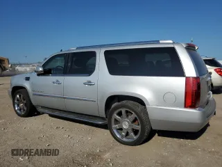 2012 Cadillac Escalade z VIN 1GYS4GEF8CR189283, wystawiony jako Copart lot #66430754 z przebiegiem 219 132 mil mil oraz Czysty tytuł • Clean title. Historia ofert i sprzedaży dostępna na DreamBid. Obrazek 2.