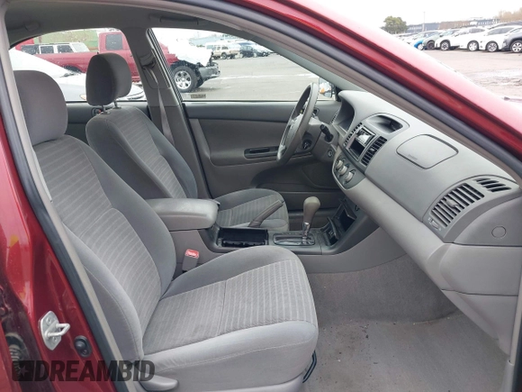 2006 Toyota Camry STD with VIN 4T1BE32K66U124135, listed as a IAAI auction lot 41776821 with 128,845 mi miles. Bid and sale history available at carsss.com. Image 5.