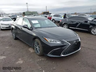 2022 Lexus ES with VIN 58ADZ1B13NU122178, listed as a IAAI auction lot 41125865 with 35,903 mi miles. Bid and sale history available at carsss.com. Image 1.