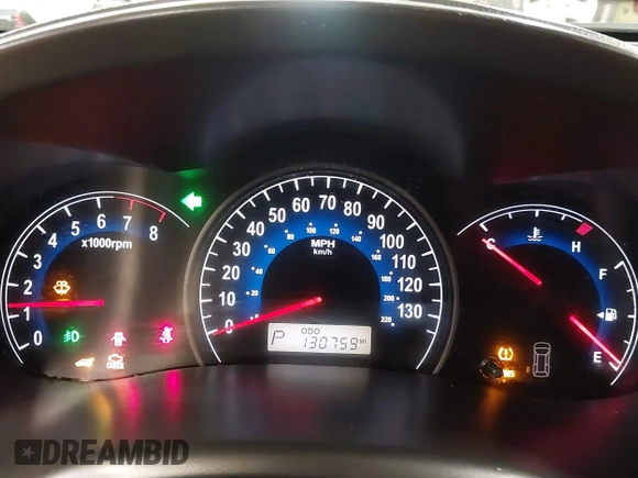2007 Hyundai Entourage GLS with VIN KNDMC233976011435, listed as a IAAI auction lot 42448227 with 130,759 mi miles and . Bid and sale history available at DreamBid. Image 7.