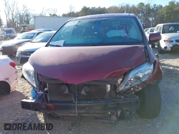 2019 Toyota Sienna LE Auto Access Seat with VIN 5TDKZ3DC5KS008650, listed as a IAAI auction lot 41245967 with 124,538 mi miles and . Bid and sale history available at DreamBid. Image 11.