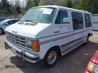 1992 Dodge Cargo with VIN 2B6HB21Y7NK162201, listed as a IAAI auction lot 41861769 with 126,382 mi miles and . Bid and sale history available at carsss.com. Image 2.