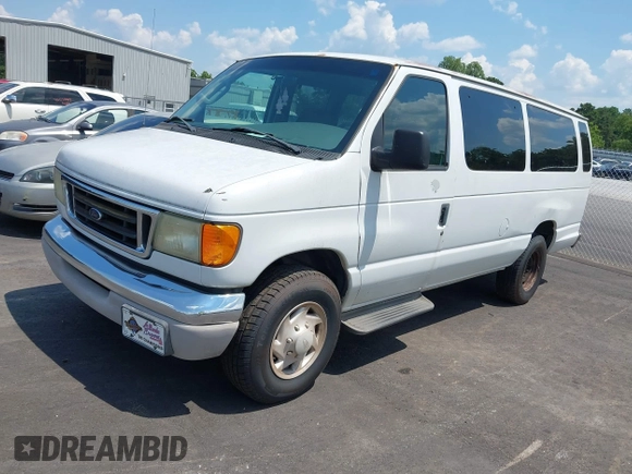 2003 Ford Econoline Passenger XL with VIN 1FBSS31L63HB13569, listed as a IAAI auction lot 42583370 with 285,221 mi miles and . Bid and sale history available at DreamBid. Image 2.