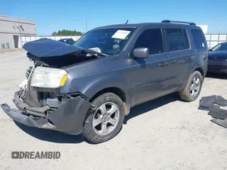 2012 Honda Pilot EX-L with VIN 5FNYF3H59CB015301, listed as a IAAI auction lot 41733029 with 365,345 mi miles and . Bid and sale history available at carsss.com. Image 2.