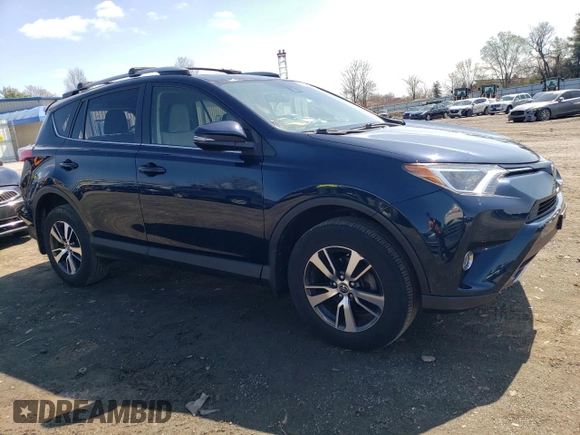 2018 Toyota RAV4 XLE with VIN JTMRFREV5JJ747135, listed as a Copart auction lot 50868015 with 63,403 mi miles and Salvage Title. Bid and sale history available at carsss.com. Image 4.