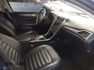 2019 Ford Fusion SEL with VIN 3FA6P0CD6KR145380, listed as a IAAI auction lot 40911980 with 58,825 mi miles. Bid and sale history available at carsss.com. Image 5.