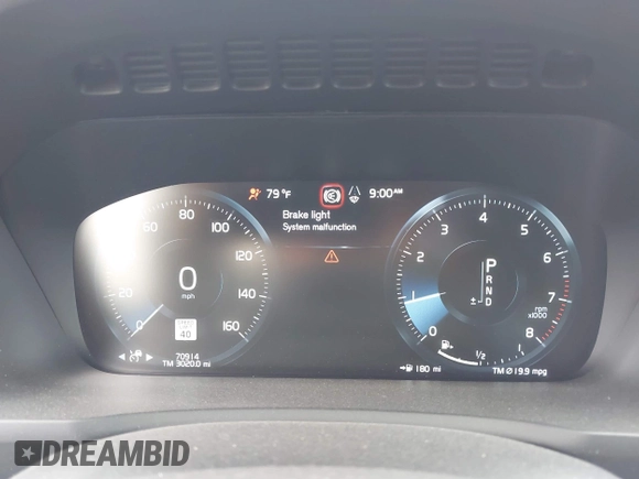 2021 Volvo XC90 Momentum with VIN YV4A22PK0M1761013, listed as a IAAI auction lot 42502579 with 70,914 mi miles and . Bid and sale history available at DreamBid. Image 7.