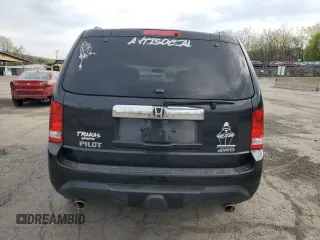 2015 Honda Pilot SE z VIN 5FNYF4H33FB074515, wystawiony jako Copart lot #54758015 z przebiegiem 148 493 mil mil oraz Szkoda całkowita • Salvage title. Historia ofert i sprzedaży dostępna na DreamBid. Obrazek 6.