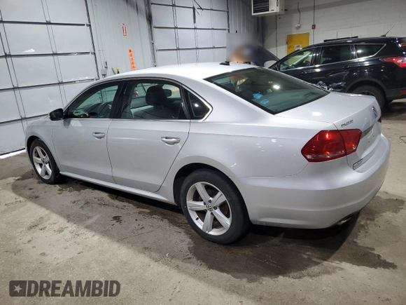 2013 Volkswagen Passat SE w/Sunroof with VIN 1VWBP7A38DC010542, listed as a Copart auction lot 46827375 with 82,160 mi miles and Salvage Title. Bid and sale history available at carsss.com. Image 2.