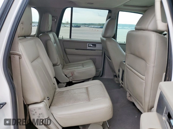 2013 Ford Expedition Max Limited z VIN 1FMJK2A58DEF69736, wystawiony jako Copart lot #55828385 z przebiegiem 237 946 mil mil oraz Czysty tytuł • Clean title. Historia ofert i sprzedaży dostępna na DreamBid. Obrazek 11.