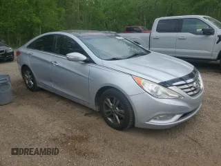 2012 Hyundai Sonata SE z VIN 5NPEC4AC3CH489045, wystawiony jako Copart lot #57980785 z przebiegiem 241 729 mil mil oraz Czysty tytuł • Clean title. Historia ofert i sprzedaży dostępna na DreamBid. Obrazek 4.