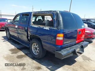 2000 Chevrolet Suburban LS with VIN 3GNEC16T1YG131974, listed as a IAAI auction lot 41983971 with 245,767 mi miles. Bid and sale history available at carsss.com. Image 3.