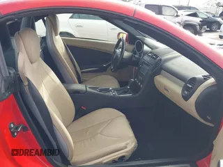 2008 Mercedes-Benz SLK-Class 3.0L with VIN WDBWK54F58F177151, listed as a IAAI auction lot 41516954 with 201,431 mi miles. Bid and sale history available at carsss.com. Image 5.