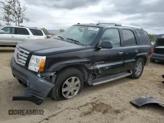 2004 Cadillac Escalade z VIN 1GYEC63T64R260162, wystawiony jako Copart lot #54725685 z przebiegiem 223 615 mil mil oraz Szkody całkowita. Historia ofert i sprzedaży dostępna na DreamBid. Obrazek 1.