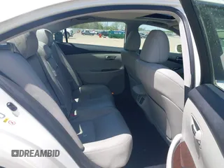 2012 Lexus ES 330 z VIN JTHBK1EG7C2475120, wystawiony jako IAAI lot #42042158 z przebiegiem 85 895 mil mil oraz . Historia ofert i sprzedaży dostępna na DreamBid. Obrazek 8.