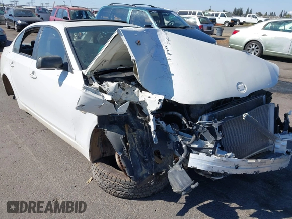 2010 BMW 5 Series 528i with VIN WBANU5C54AC129080, listed as a IAAI auction lot 40471930 with Not Provided miles and . Bid and sale history available at carsss.com. Image 6.