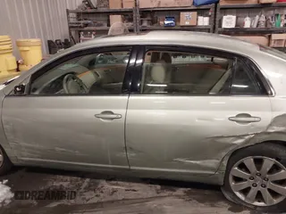 2006 Toyota Avalon XL with VIN 4T1BK36B16U062713, listed as a IAAI auction lot 41598608 with 142,598 mi miles. Bid and sale history available at carsss.com. Image 14.