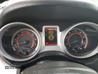 2019 Dodge Journey SE z VIN 3C4PDCBB4KT738442, wystawiony jako Copart lot #55329095 z przebiegiem 93 095 mil mil oraz Szkoda całkowita • Salvage title. Historia ofert i sprzedaży dostępna na DreamBid. Obrazek 9.