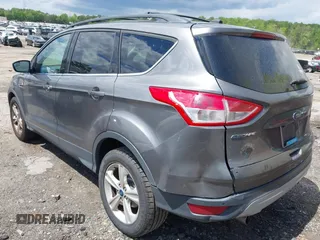 2013 Ford Escape SE with VIN 1FMCU0GX6DUB47180, listed as a IAAI auction lot 42029346 with 147,740 mi miles. Bid and sale history available at carsss.com. Image 3.