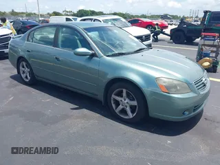 2005 Nissan Altima SE with VIN 1N4BL11E35C215951, listed as a IAAI auction lot 42700774 with 115,030 mi miles and . Bid and sale history available at DreamBid. Image 1.