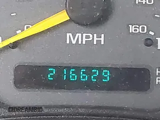 1998 Chevrolet S-10 with VIN 1GCCS144XWK264558, listed as a IAAI auction lot 41560611 with 216,629 mi miles. Bid and sale history available at carsss.com. Image 16.