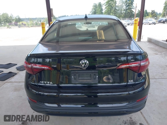 2024 Volkswagen Jetta SE with VIN 3VW7M7BU5RM052470, listed as a IAAI auction lot 42520137 with 26,902 mi miles and . Bid and sale history available at DreamBid. Image 16.