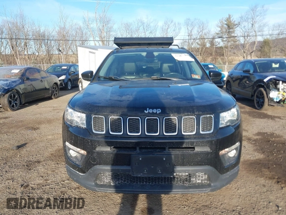 2018 Jeep Compass Altitude with VIN 3C4NJDBB5JT117506, listed as a IAAI auction lot 41447381 with 93,577 mi miles and . Bid and sale history available at carsss.com. Image 12.