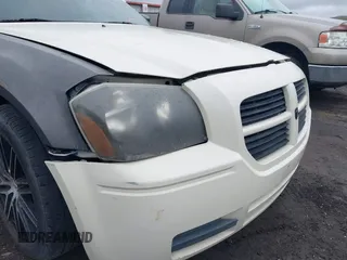 2005 Dodge Magnum z VIN 2D4FV48T35H554768, wystawiony jako IAAI lot #41885869 z przebiegiem 198 196 mil mil oraz . Historia ofert i sprzedaży dostępna na DreamBid. Obrazek 6.