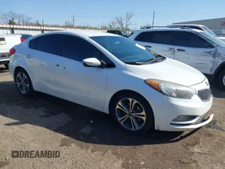 2015 Kia Forte EX with VIN KNAFX4A86F5378446, listed as a IAAI auction lot 41812913 with 162,286 mi miles. Bid and sale history available at carsss.com. Image 1.