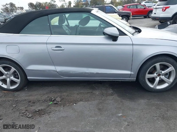 2015 Audi A3 1.8T Premium with VIN WAU6CLFF7F1111742, listed as a IAAI auction lot 41679093 with 45,727 mi miles. Bid and sale history available at carsss.com. Image 17.