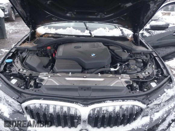 2024 BMW 3 Series 330i xDrive with VIN 3MW89FF04R8E03630, listed as a IAAI auction lot 40983630 with 15,462 mi miles. Bid and sale history available at carsss.com. Image 10.