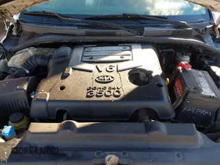 2005 Kia Sorento LX with VIN KNDJD733855444289, listed as a IAAI auction lot 41001977 with 193,973 mi miles. Bid and sale history available at carsss.com. Image 10.