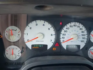2002 Dodge 1500 with VIN 1D7HU18Z52J151323, listed as a IAAI auction lot 42184403 with 232,407 mi miles. Bid and sale history available at carsss.com. Image 7.