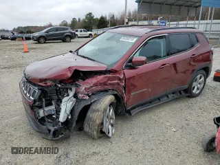 2021 Jeep Compass Altitude with VIN 3C4NJCBB1MT556460, listed as a Copart auction lot 84260314 with 31,531 mi miles and Salvage Title. Bid and sale history available at carsss.com. Image 1.