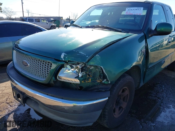 1999 Ford F-150 XL with VIN 1FTRX17L3XNC30010, listed as a IAAI auction lot 41632812 with 268,884 mi miles. Bid and sale history available at carsss.com. Image 6.