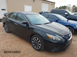 2017 Nissan Altima SR z VIN 1N4AL3AP3HC196363, wystawiony jako IAAI lot #41827741 z przebiegiem 145 208 mil mil oraz . Historia ofert i sprzedaży dostępna na DreamBid. Obrazek 1.