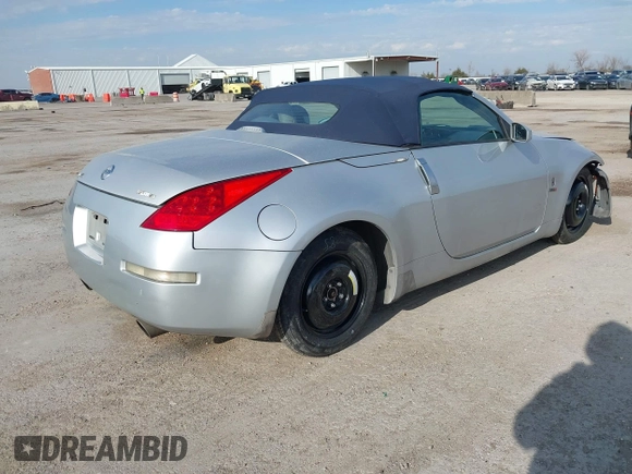 2007 Nissan 350Z Touring with VIN JN1BZ36A27M654486, listed as a IAAI auction lot 41416395 with 132,401 mi miles. Bid and sale history available at carsss.com. Image 4.
