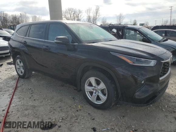 2021 Toyota Highlander L z VIN 5TDBZRBH8MS137793, wystawiony jako Copart lot #48975855 z przebiegiem 68 489 mil mil oraz Szkoda całkowita • Salvage title. Historia ofert i sprzedaży dostępna na DreamBid. Obrazek 4.