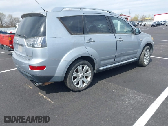 2008 Mitsubishi Outlander SE z VIN JA4LT31W28Z012886, wystawiony jako IAAI lot #41867742 z przebiegiem 207 481 mil mil oraz . Historia ofert i sprzedaży dostępna na DreamBid. Obrazek 4.