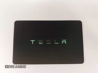 2025 Tesla Model 3 Long Range z VIN 5YJ3E1EB3SF911796, wystawiony jako IAAI lot #41753091 z przebiegiem 1 751 mil mil oraz . Historia ofert i sprzedaży dostępna na DreamBid. Obrazek 11.