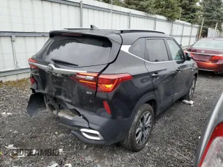 2021 Kia Seltos EX with VIN KNDERCAA1M7142522, listed as a Copart auction lot 50366095 with 36,546 mi miles and Salvage Title. Bid and sale history available at carsss.com. Image 3.