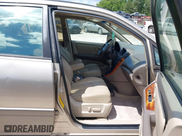 1999 Lexus RX 300 with VIN JT6GF10UXX0033370, listed as a IAAI auction lot 42115674 with 149,879 mi miles and . Bid and sale history available at DreamBid. Image 5.