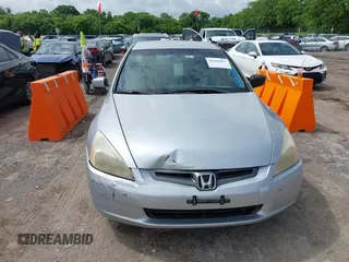 2003 Honda Accord LX z VIN JHMCM56383C005707, wystawiony jako IAAI lot #42264937 z przebiegiem 297 192 mil mil oraz . Historia ofert i sprzedaży dostępna na DreamBid. Obrazek 6.