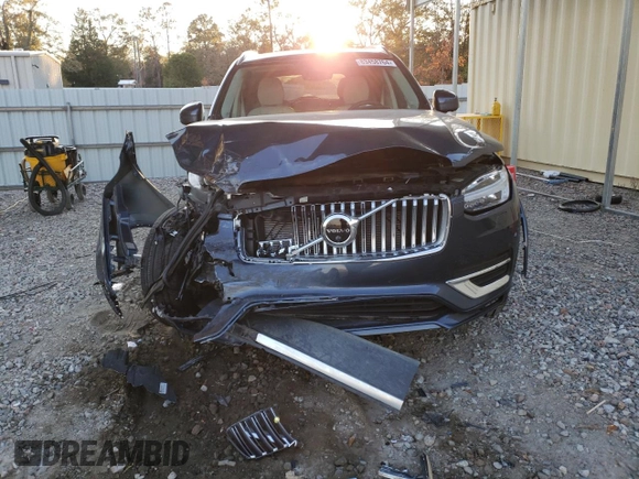 2023 Volvo XC90 Ultimate with VIN YV4062PA2P1988358, listed as a Copart auction lot 83458764 with 9,521 mi miles and Salvage Title. Bid and sale history available at carsss.com. Image 5.
