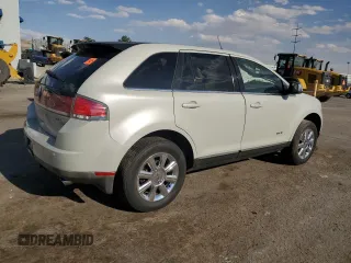 2007 Lincoln MKX z VIN 2LMDU88C07BJ26919, wystawiony jako Copart lot #55778005 z przebiegiem Nie podano mil oraz Szkoda całkowita • Salvage title. Historia ofert i sprzedaży dostępna na DreamBid. Obrazek 3.