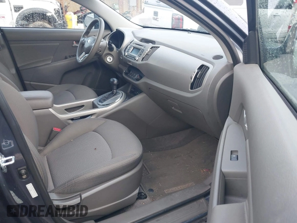 2015 Kia Sportage LX with VIN KNDPB3AC1F7756522, listed as a IAAI auction lot 41954973 with 39,592 mi miles and . Bid and sale history available at carsss.com. Image 5.
