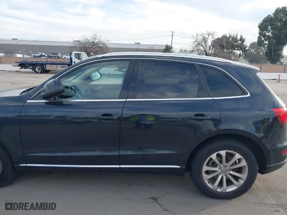2014 Audi Q5 Premium Plus with VIN WA1LFAFP8EA106410, listed as a IAAI auction lot 41701297 with 131,735 mi miles. Bid and sale history available at carsss.com. Image 15.
