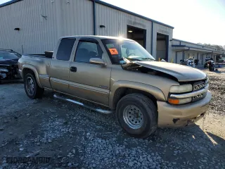 2000 Chevrolet Silverado 1500 LS with VIN 2GCEK19T2Y1200915, listed as a Copart auction lot 46069125 with 330,131 mi miles and Salvage Title. Bid and sale history available at carsss.com. Image 4.