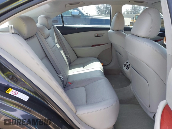2007 Lexus ES 330 z VIN JTHBJ46G472085911, wystawiony jako IAAI lot #42486802 z przebiegiem 124 871 mil mil oraz . Historia ofert i sprzedaży dostępna na DreamBid. Obrazek 8.